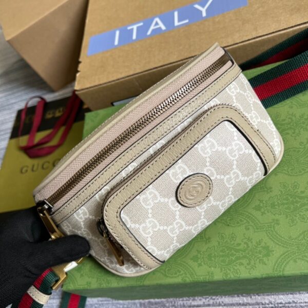 1:1 Replica Gucci Belt Bag With Interlocking G Beige And White GG Sumpreme Canvas For Women  9in/23cm GG 682933 UULCT 9682