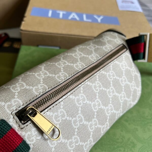 1:1 Replica Gucci Belt Bag With Interlocking G Beige And White GG Sumpreme Canvas For Women  9in/23cm GG 682933 UULCT 9682