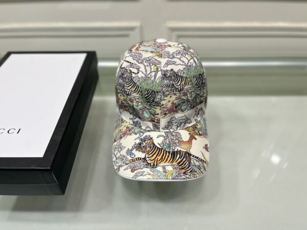 Gucci Canvas Baseball Hat Tiger White GG Hat