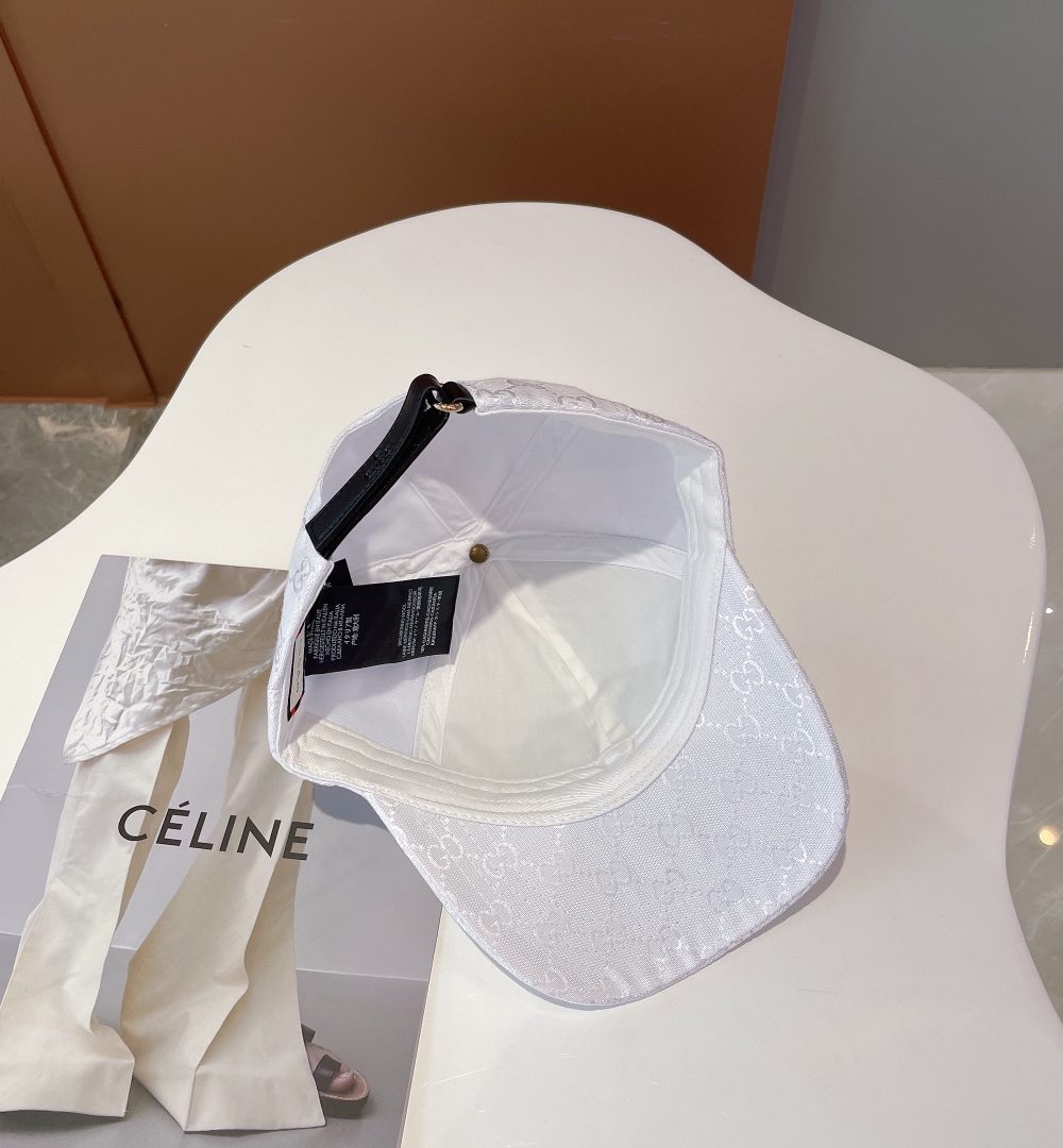Gucci Canvas Baseball Hat With Horsebit White GG Hat