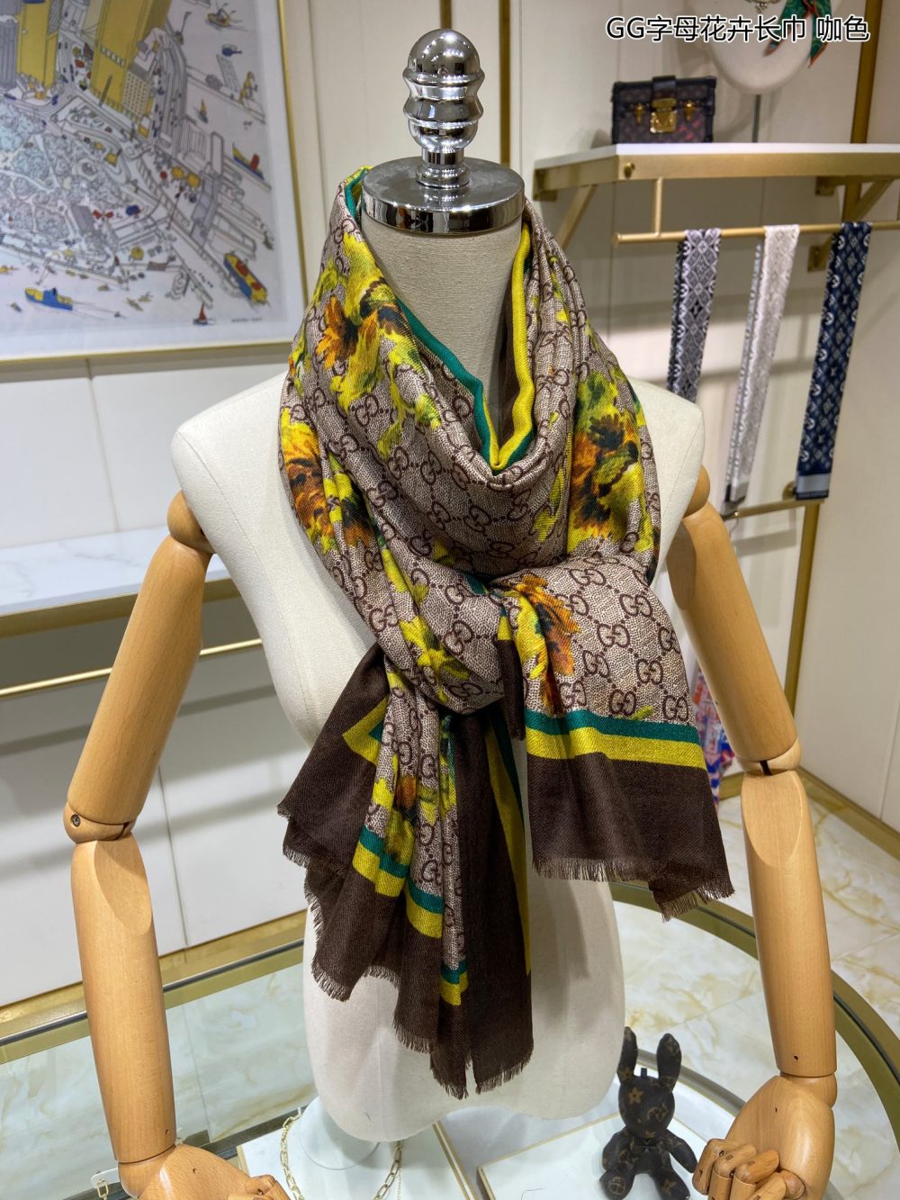 Gucci Cashmere Flower Printed Patterns Multicolor in Brown Scarf 150cm/71in  - Image 6