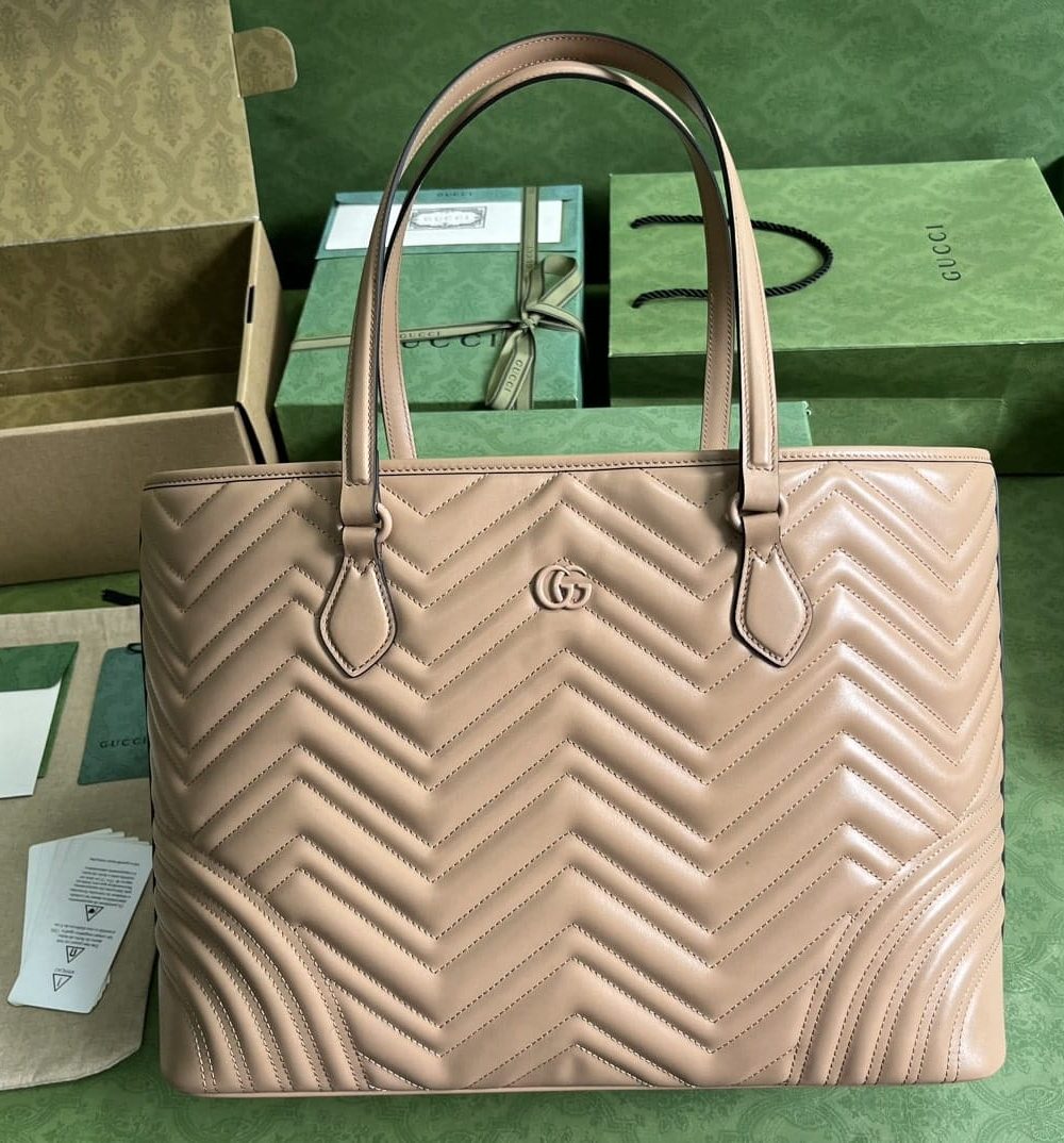 1:1 Replica Gucci Casual Style Logo Totes Cream/Black For Women 38.5cm / 15.1in 739684 DAAAH 2754