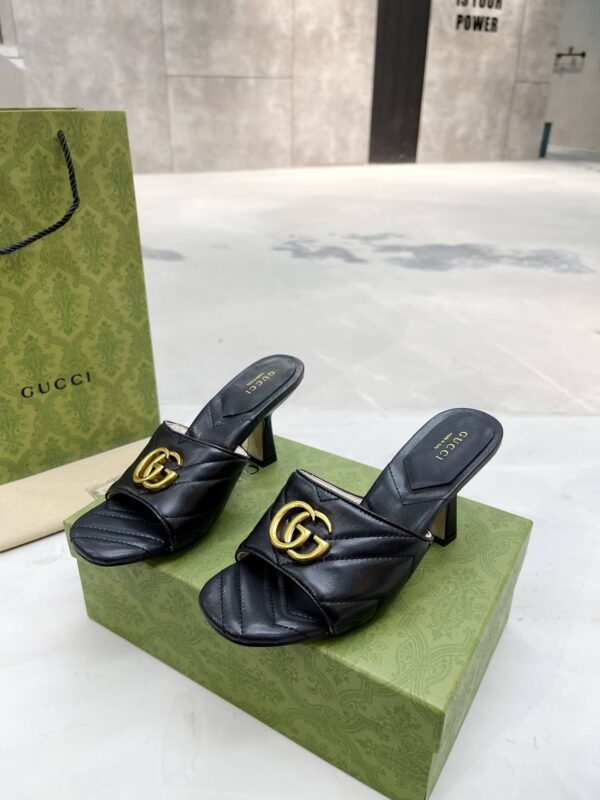 Gucci Double G Slide Sandal Chevron Matelasse Black For Women GG 674839 BKO00 1000