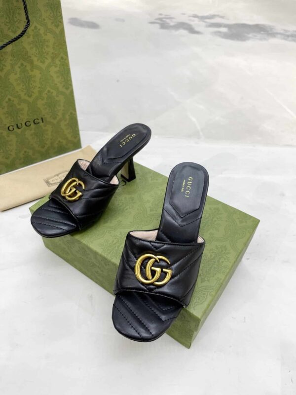 Gucci Double G Slide Sandal Chevron Matelasse Black For Women GG 674839 BKO00 1000