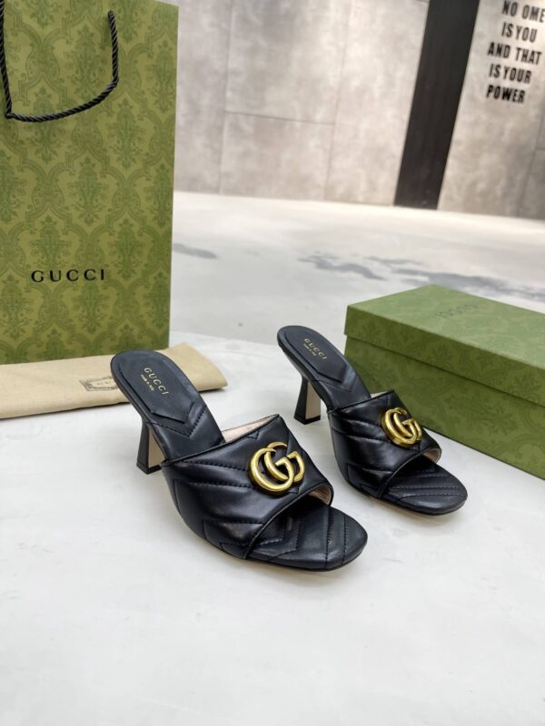 Gucci Double G Slide Sandal Chevron Matelasse Black For Women GG 674839 BKO00 1000