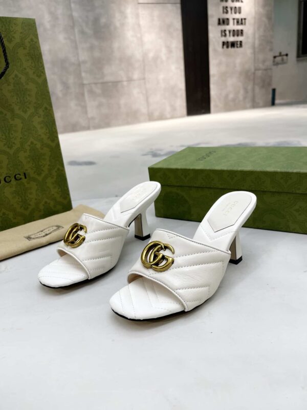 Gucci Double G Slide Sandal Chevron Matelasse White For Women GG ‎674839 BKO00 9022
