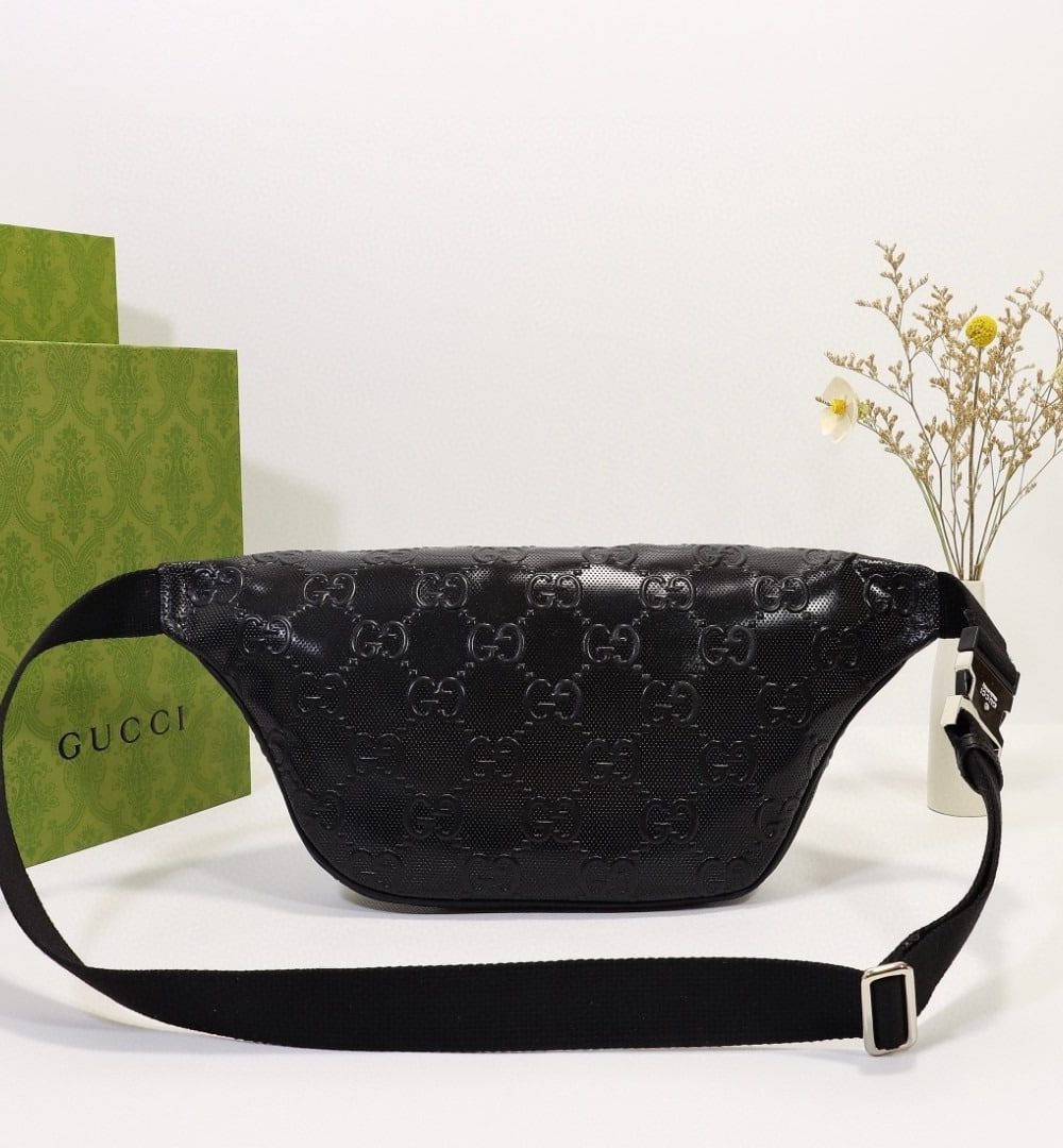 1:1 Replica Gucci Embossed Belt Bag Black For Men 11in/28cm 645093 1W3CN 1000