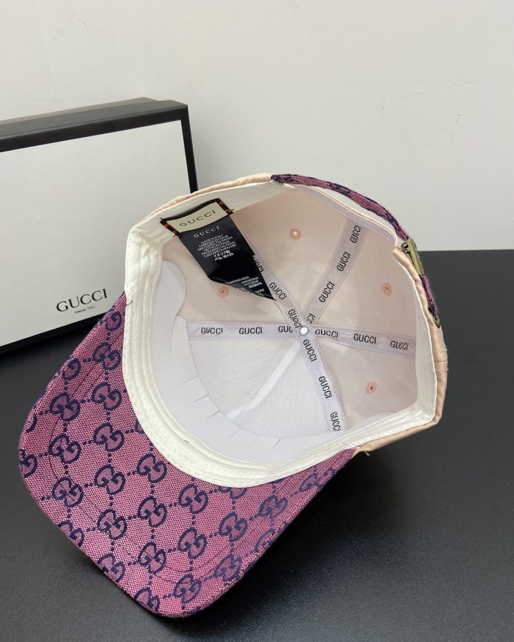 Gucci GG Baseball Hat White GG Hat