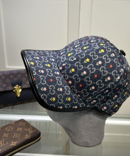 Gucci GG Baseball Hat With Floral Black GG Hat