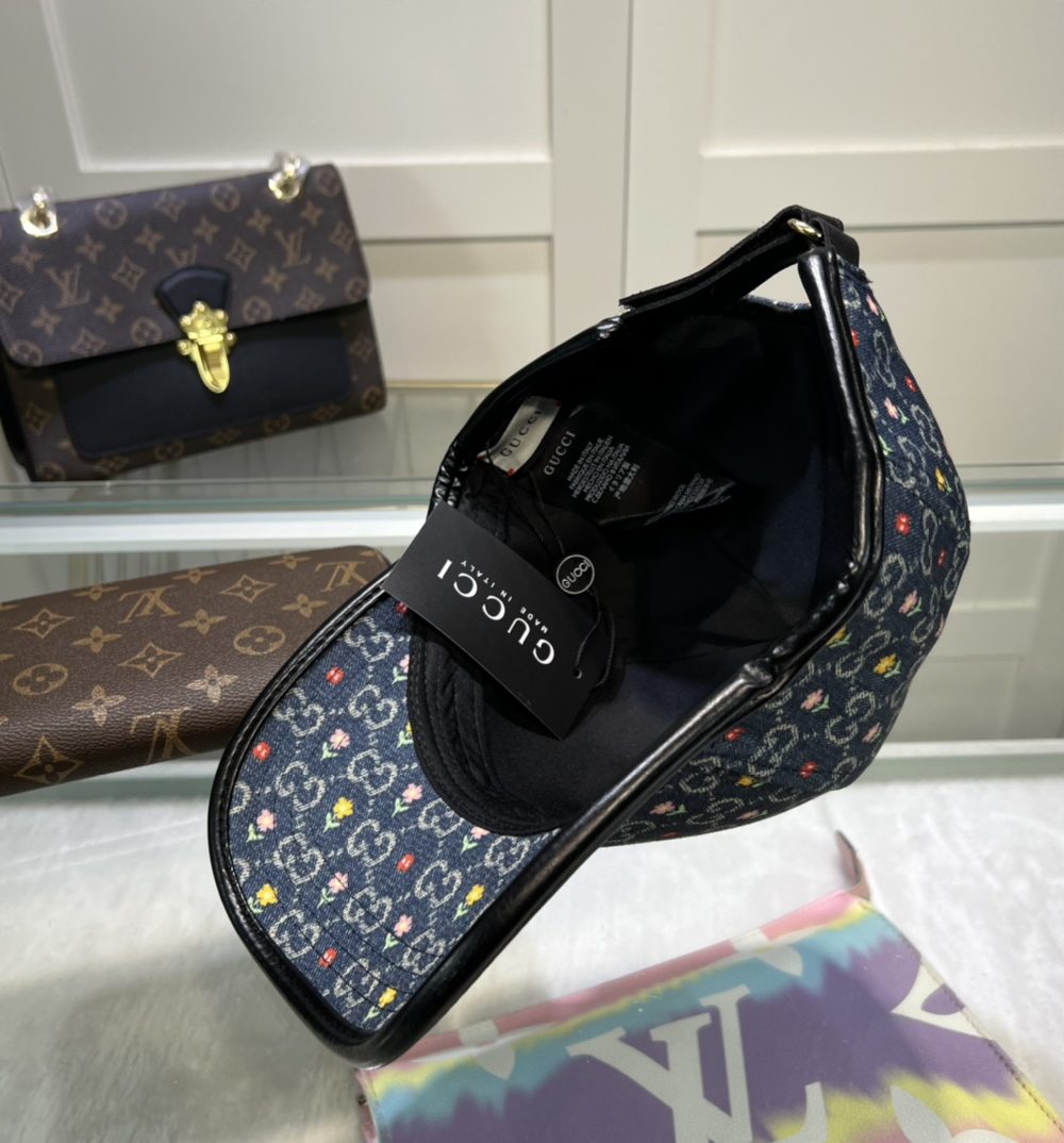 Gucci GG Baseball Hat With Floral Black GG Hat