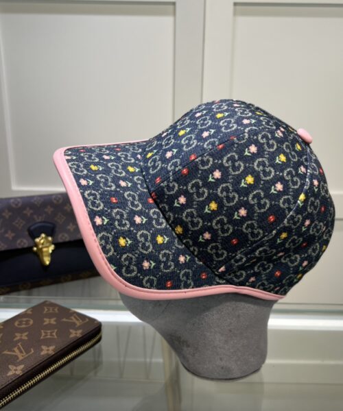 Gucci GG Baseball Hat With Floral Black GG Hat