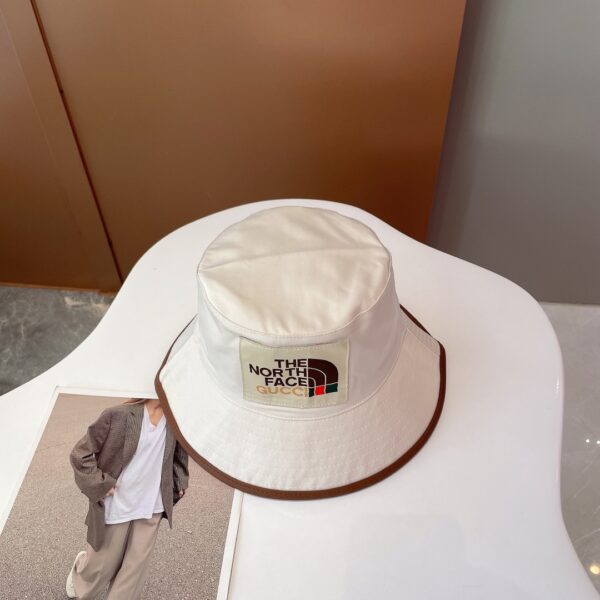 Gucci GG Bucket Hat White GG Hat
