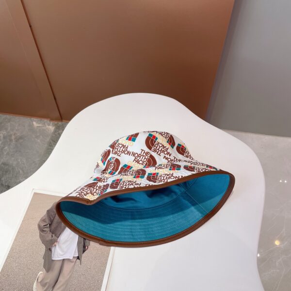 Gucci GG Bucket Hat White/Blue GG Hat