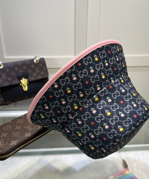 Gucci GG Bucket Hat With Floral Black GG Hat