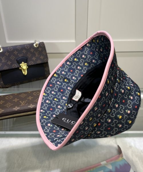 Gucci GG Bucket Hat With Floral Black GG Hat