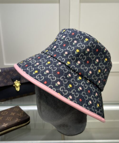 Gucci GG Bucket Hat With Floral Black GG Hat