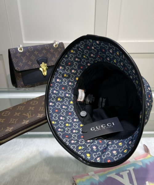 Gucci GG Bucket Hat With Floral Black GG Hat