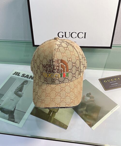 Gucci GG Canvas Baseball Cap Beige