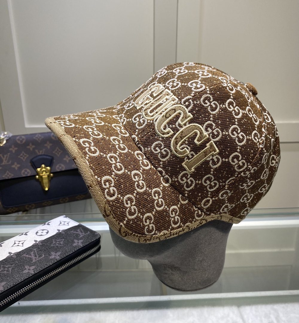 Gucci GG Canvas Baseball Cap Brown