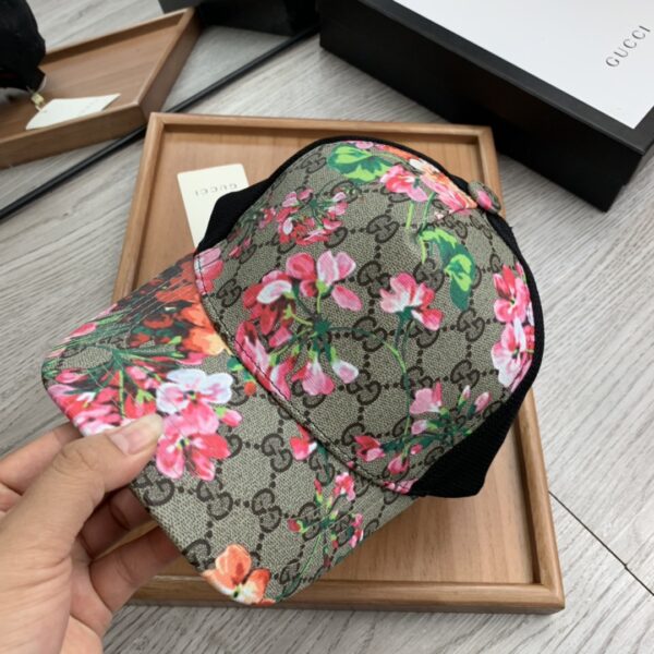 Gucci GG Canvas Baseball Cap Multiple Color