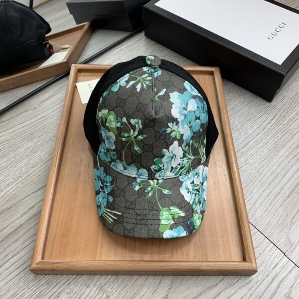 Gucci GG Canvas Baseball Cap Multiple Color