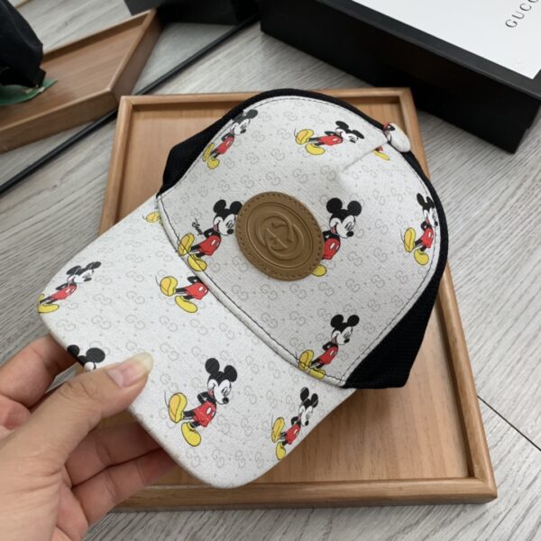 Gucci GG Canvas Baseball Cap White