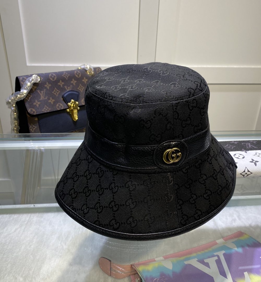 Gucci GG Canvas Bucket Hat Black