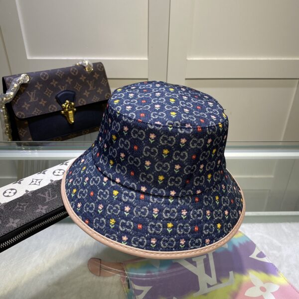 Gucci GG Canvas Bucket Hat Blue