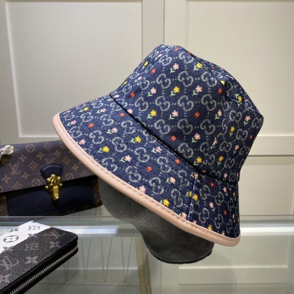 Gucci GG Canvas Bucket Hat Blue