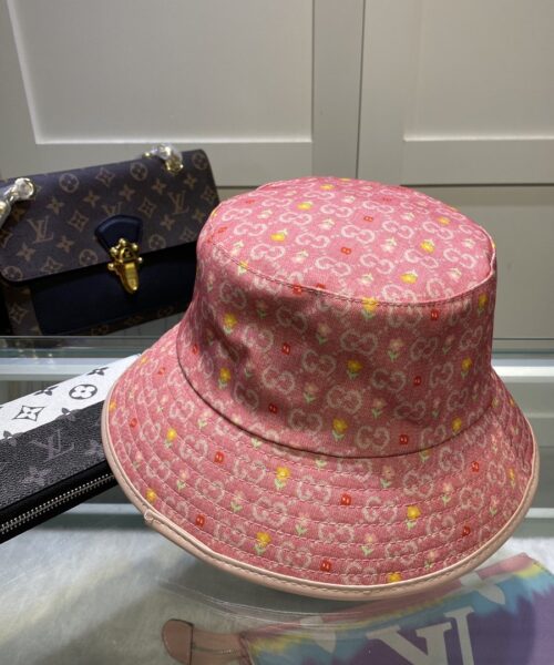 Gucci GG Canvas Bucket Hat Pink