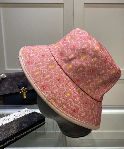 Gucci GG Canvas Bucket Hat Pink