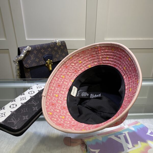 Gucci GG Canvas Bucket Hat Pink