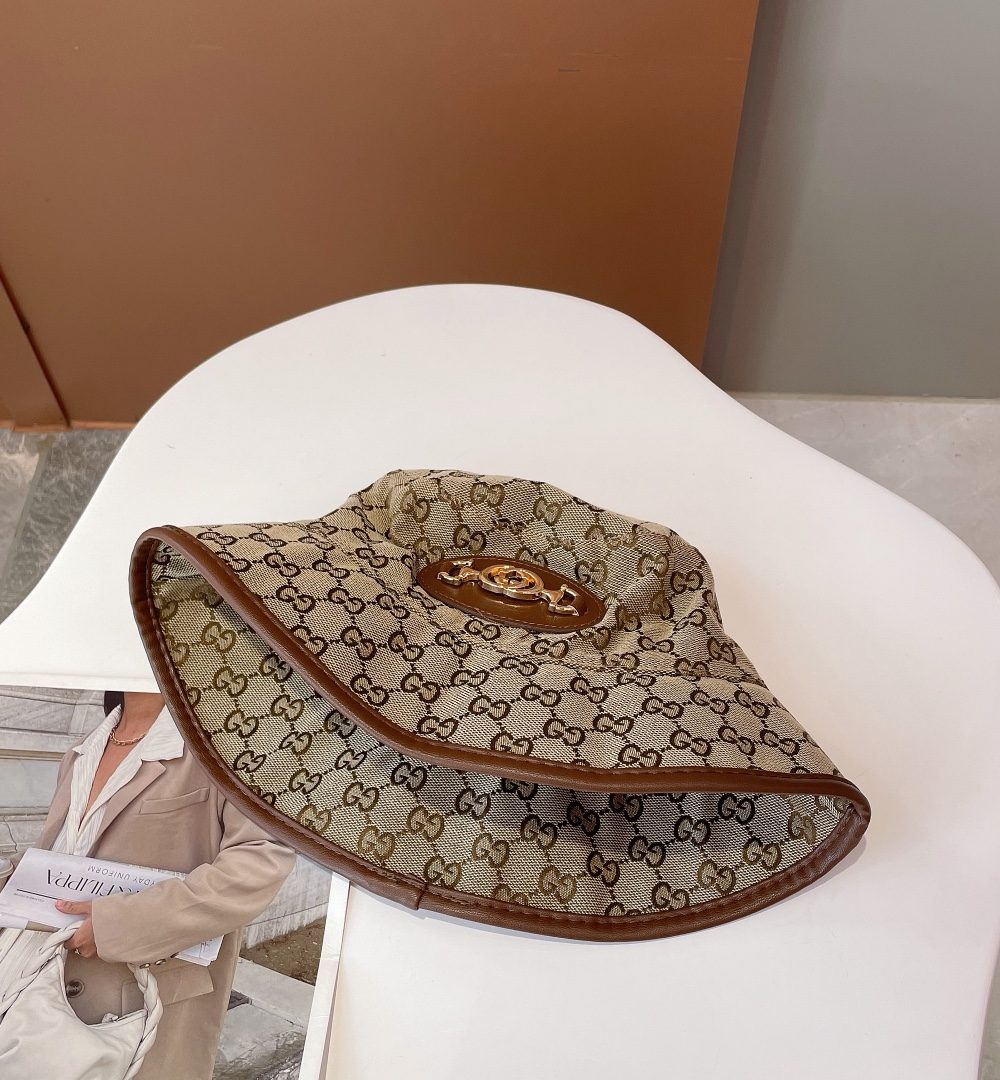 Gucci GG Canvas Bucket Hat With Horsebit Beige GG Hat