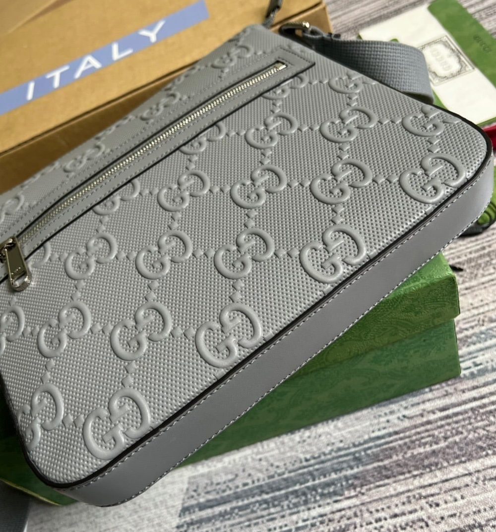 1:1 Replica Gucci GG Embossed Bag Grey GG Embossed  For Men 10.2in/26cm GG 406410 1W3CN 1275