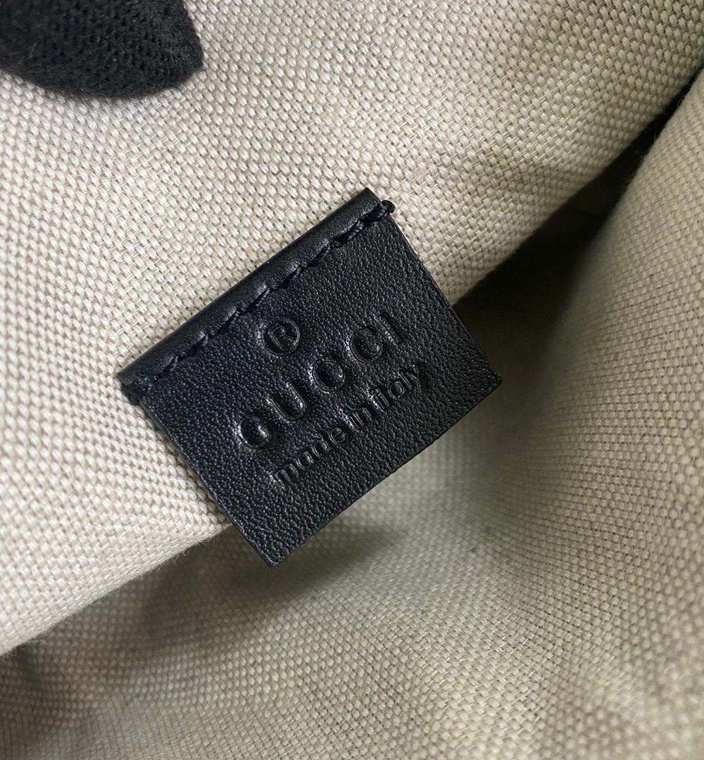 1:1 Replica Gucci GG Embossed Belt Bag Black GG Embossed For Men  9.1in/23cm GG 658582 1W3CN 1000