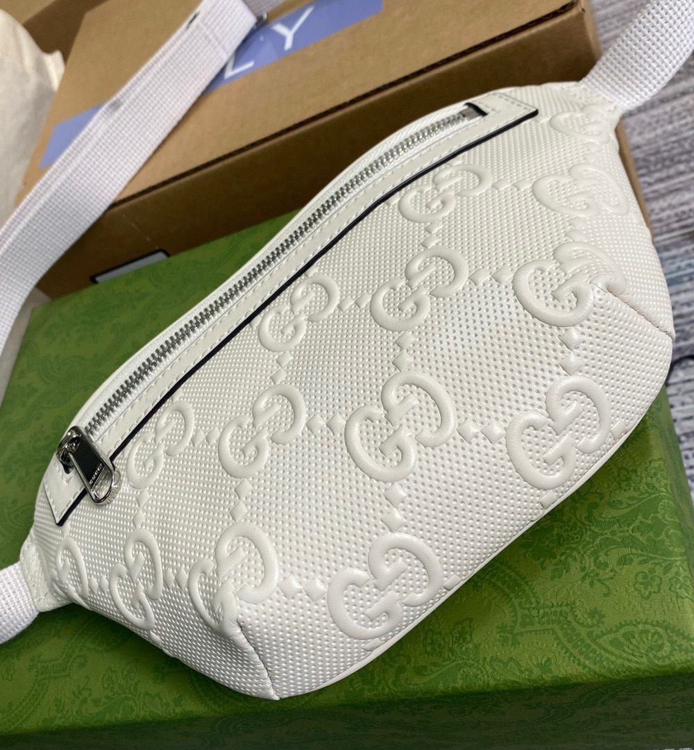 1:1 Replica Gucci GG Embossed Belt Bag White GG Embossed For Men  9.1in/23cm GG 658582 1W3CN 9022