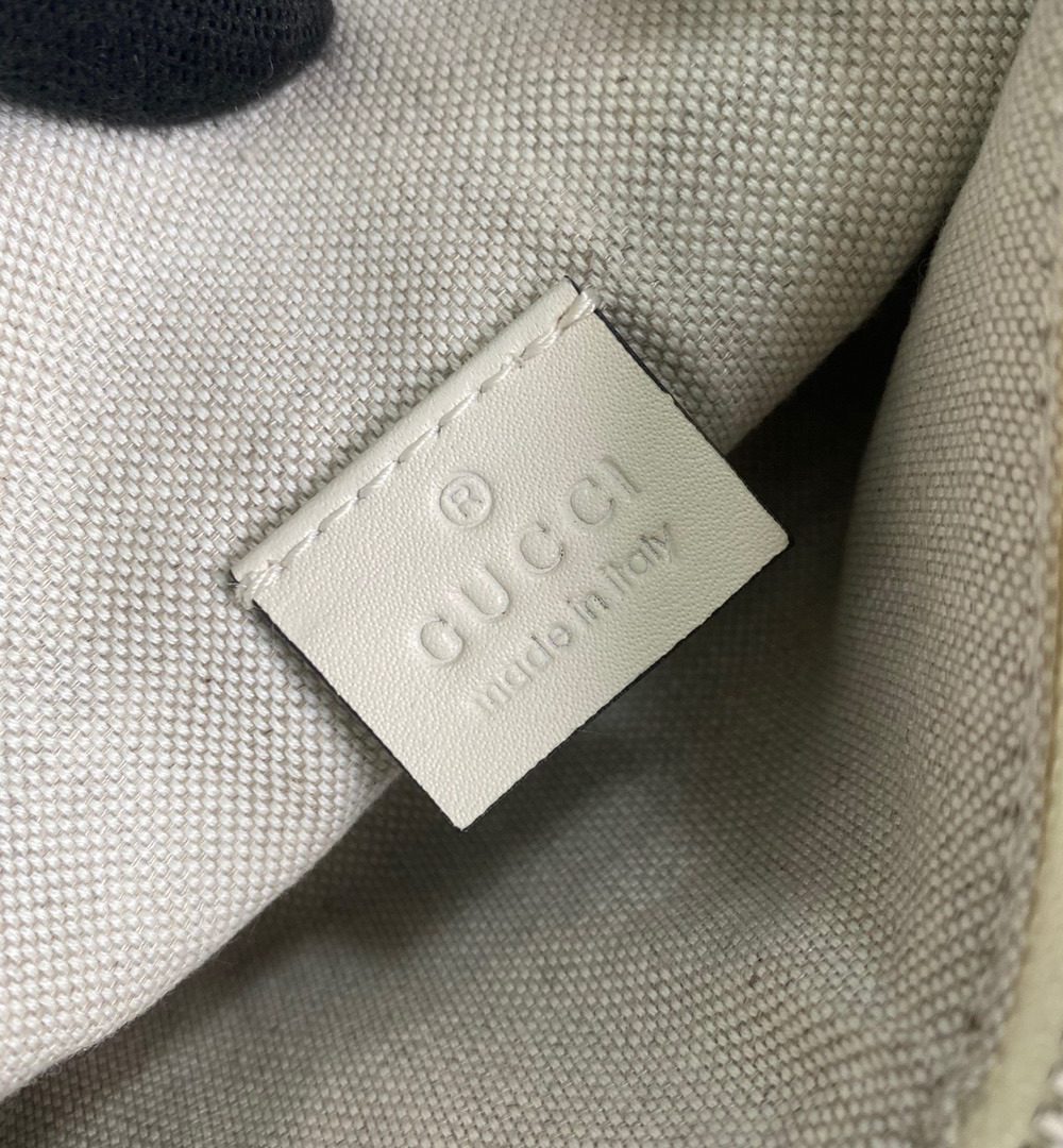 1:1 Replica Gucci GG Embossed Belt Bag White GG Embossed For Men  9.1in/23cm GG 658582 1W3CN 9022