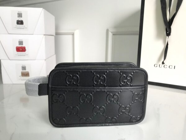 1:1 Replica Gucci GG Embossed Cosmetic Case Black GG Embossed For Men  9in/23cm GG495
