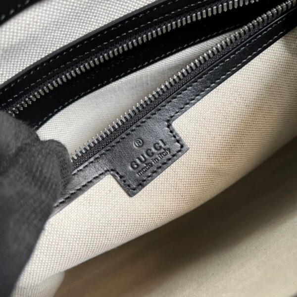1:1 Replica Gucci GG Embossed Medium Messenger Bag Black GG Embossed For Men 12in/31cm GG 696009 1W3CN 1000
