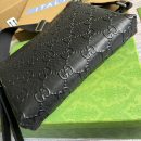 1:1 Replica Gucci GG Embossed Medium Messenger Bag Black GG Embossed For Men 12in/31cm GG 696009 1W3CN 1000