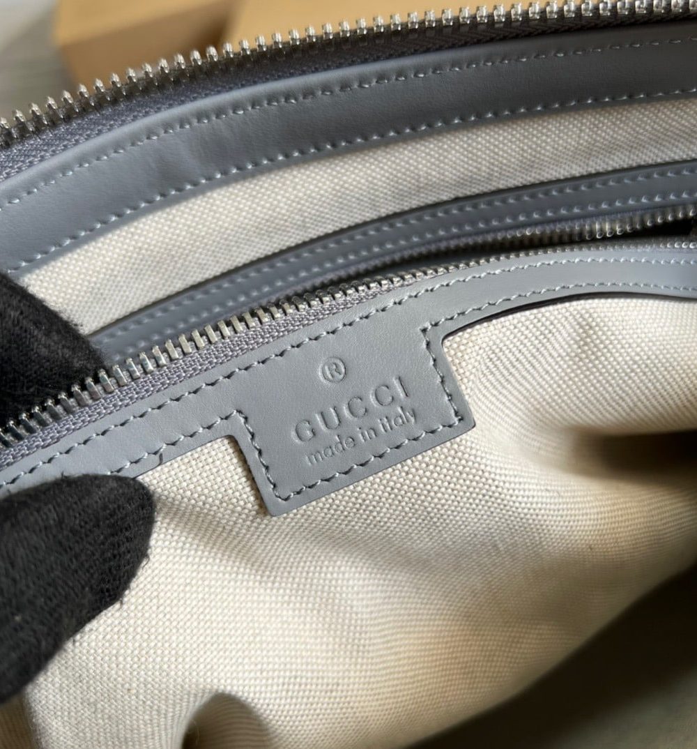 1:1 Replica Gucci GG Embossed Medium Messenger Bag Grey GG Embossed For Men 12in/31cm GG