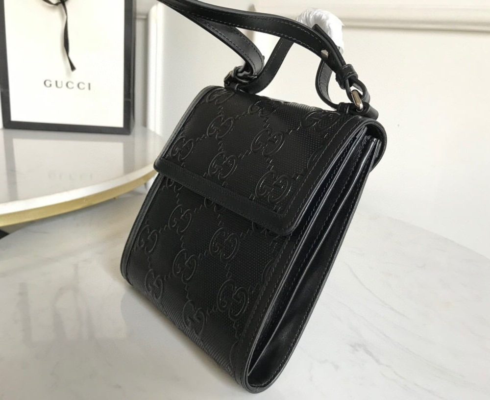 1:1 Replica Gucci GG Embossed Messenger Bag Black GG Embossed For Men 8.1in/20.5cm GG 625782 1W3AN 1000465