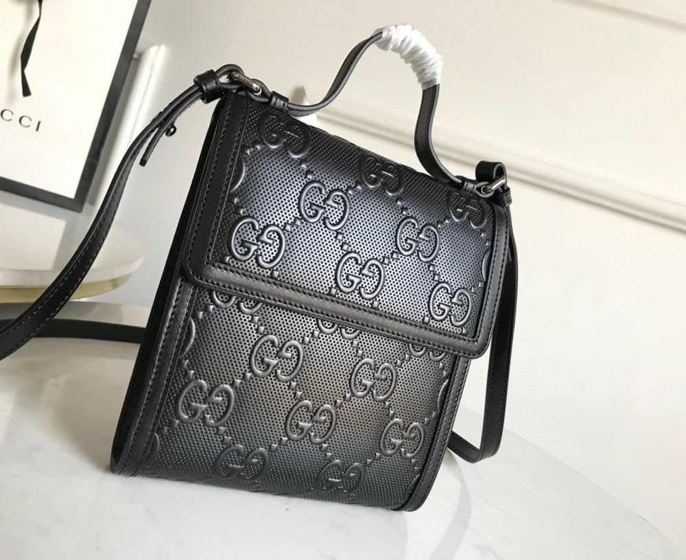 1:1 Replica Gucci GG Embossed Messenger Bag Black GG Embossed For Men 8.1in/20.5cm GG 625782 1W3AN 1000465