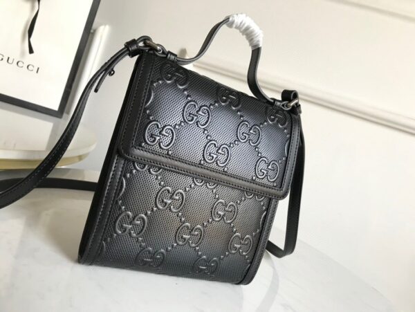1:1 Replica Gucci GG Embossed Messenger Bag Black GG Embossed For Men 8.1in/20.5cm GG 625782 1W3AN 1000465