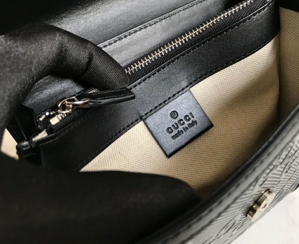 1:1 Replica Gucci GG Embossed Messenger Bag Black GG Embossed For Men 8.1in/20.5cm GG 625782 1W3AN 1000465