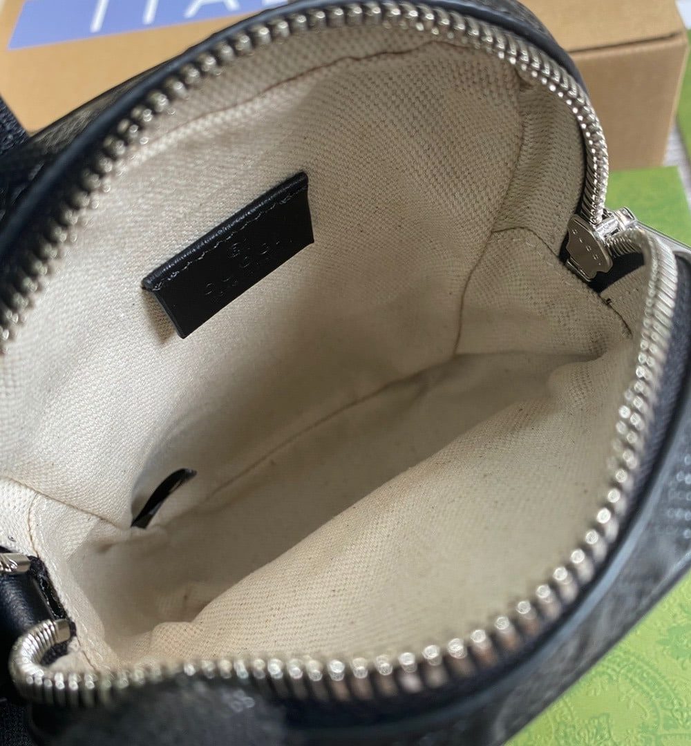 1:1 Replica Gucci GG Embossed Mini Bag Black GG Embossed For Men 6.7in/17cm GG 658553 1W3AN 1000