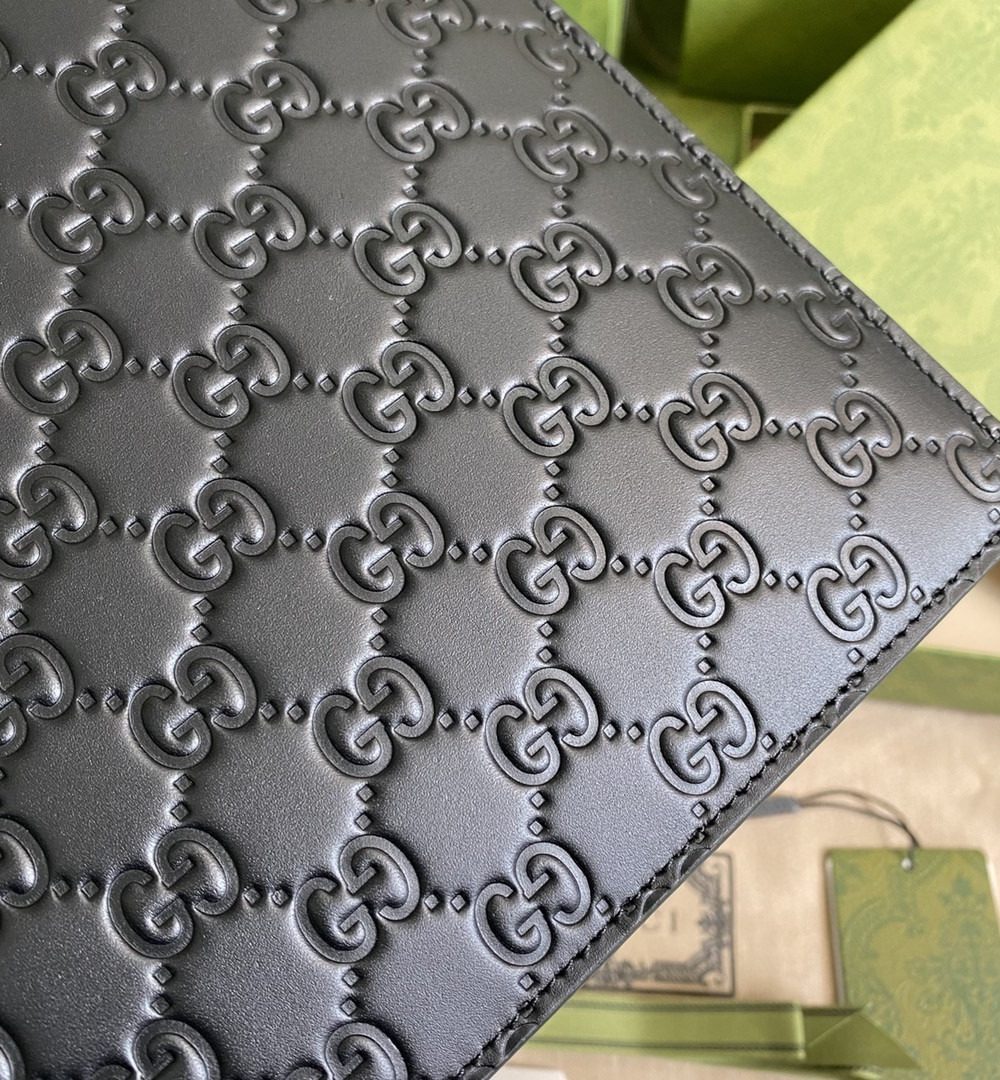 1:1 Replica Gucci GG Embossed Pouch Black GG Embossed For Men 12in/30cm GG