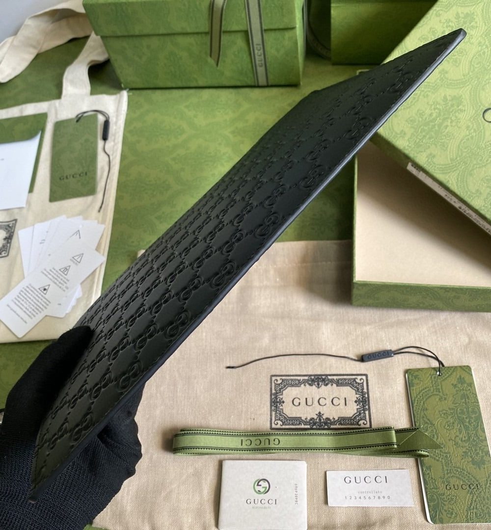 1:1 Replica Gucci GG Embossed Pouch Black GG Embossed For Men 12in/30cm GG