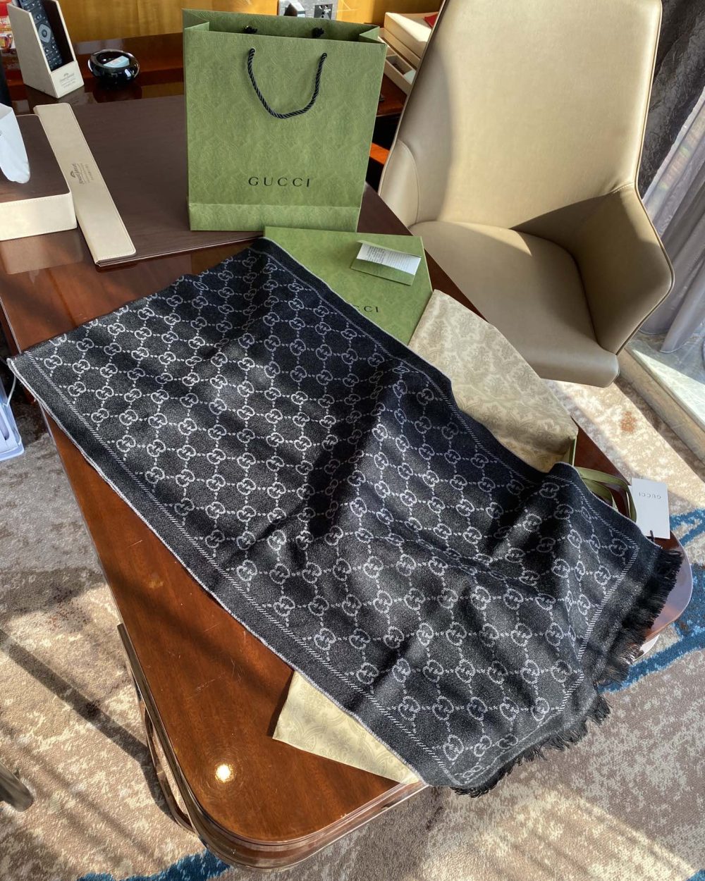 Gucci GG Lamé Lacquard Stole Scarf Black 71in/180cm 