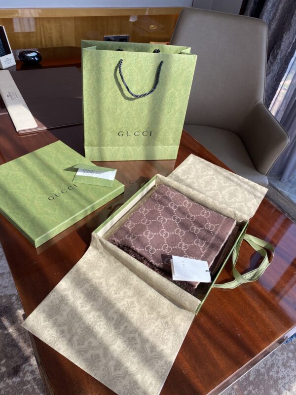 Gucci GG Lamé Lacquard Stole Scarf Brown 71in/180cm
